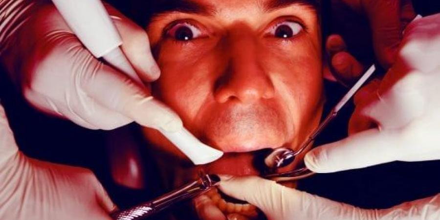 تحقيق يكشف استخدام الذكاء الاصطناعى لدفع المرضى لعلاجات أسنان غير ضرورية