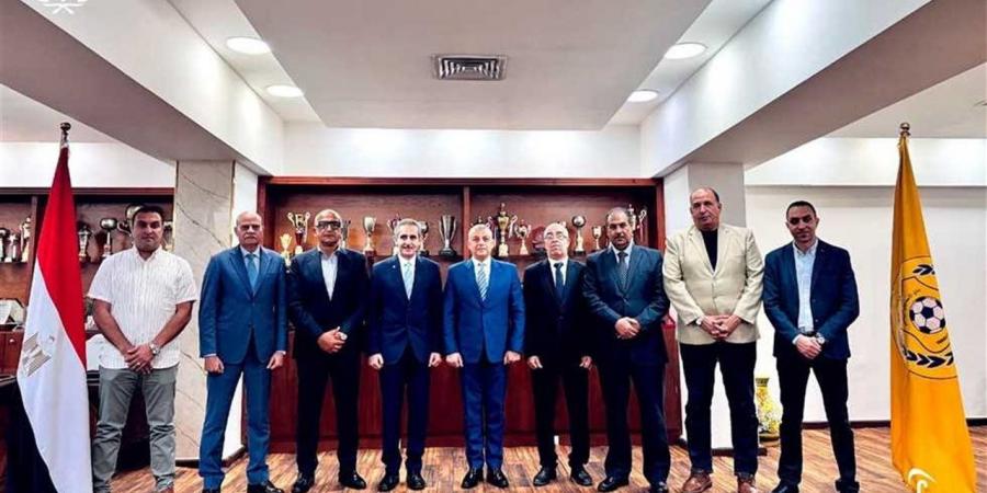 إدارة الدراويش تتراجع عن الاستقالة بعد جلسة مع محافظ الإسماعيلية