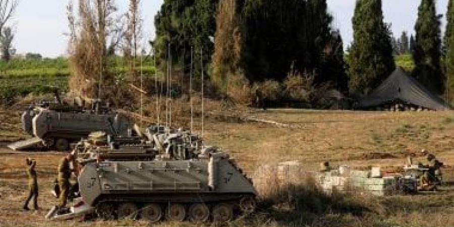جيش الاحتلال يعلن استهداف مواقع تابعة لحزب الله في جنوب لبنان