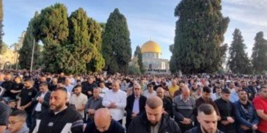 140 ألف مصلٍ يؤدون صلاة عيد الأضحى بالمسجد الأقصى