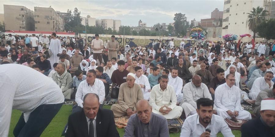 "الله أكبر ولله الحمد".. التكبيرات تزلزل ساحات ومساجد البحيرة مع توافد حاشد للمصلين