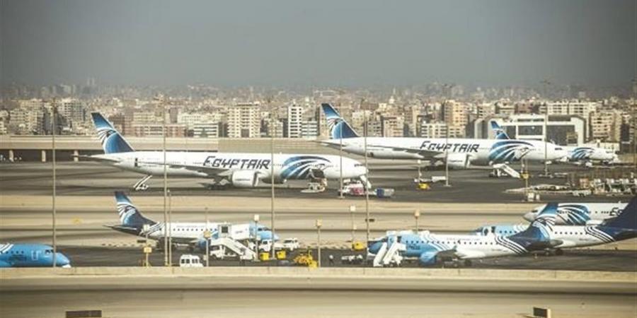 بالورود والشوكولاتة.. المطارات المصرية تتزين للاحتفال بعيد الأضحى المبارك