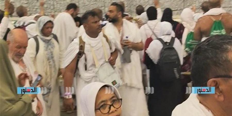 حجاج بيت الله الحرام يواصلون أداء مناسك خلال أيام التشريق