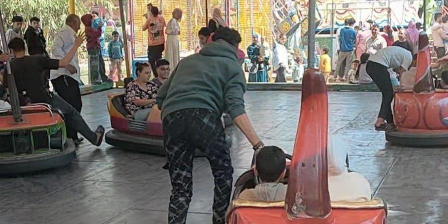 الأسر تبدأ ثاني أيام العيد بالتنزه في حدائق القناطر الخيرية (فيديو)