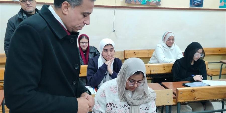 تسريب الامتحانات على جروبات الغش.. عقوبات قد تصل للحبس