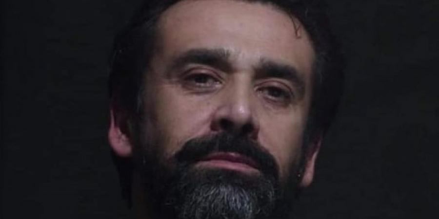 كريم عبدالعزيز يكشف صعوبات خلال تجسيد شخصيته في "الفيل الأزرق"