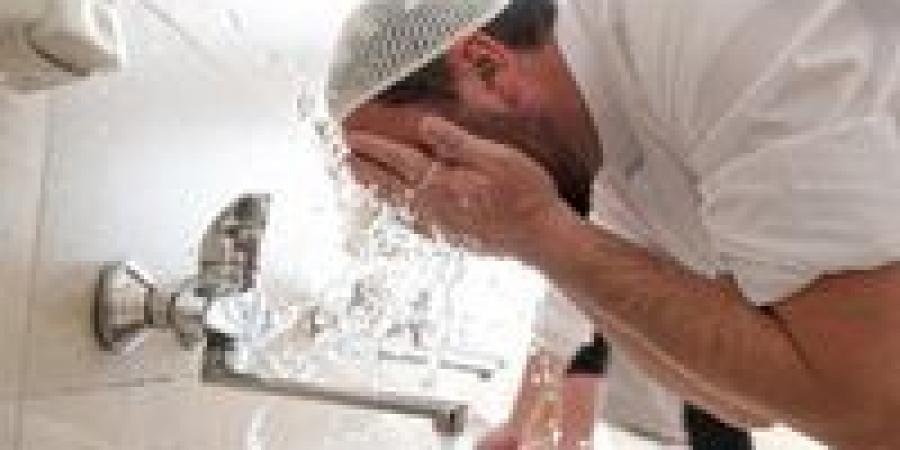 الإفتاء والأزهر يوضحان حكم الشك في انتقاض الوضوء وأثره على الصلاة