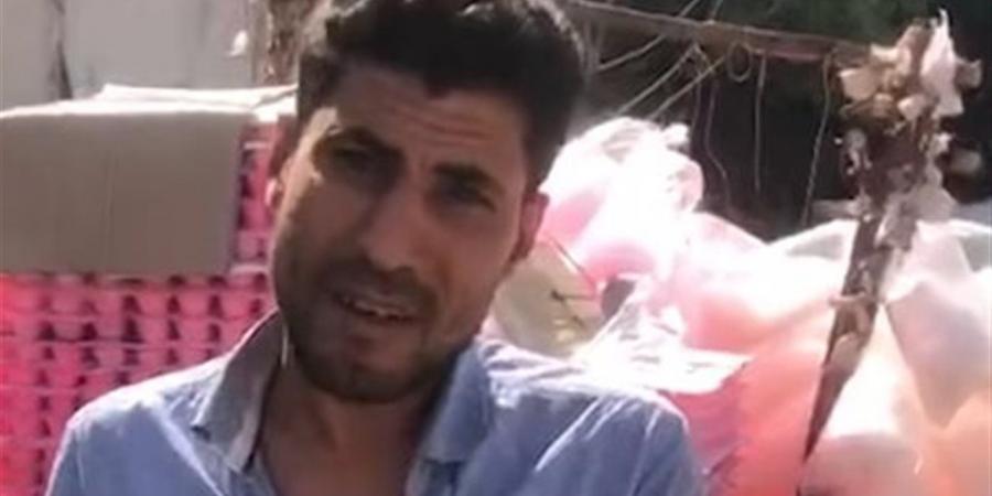 عمرها 120 سنة.. حكاية أقدم مهنة في سوق الجمعة «فيديو»