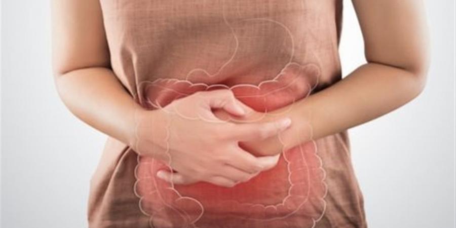 كوب يومي من مشروب شائع قد يخفض خطر الإصابة بسرطان الأمعاء