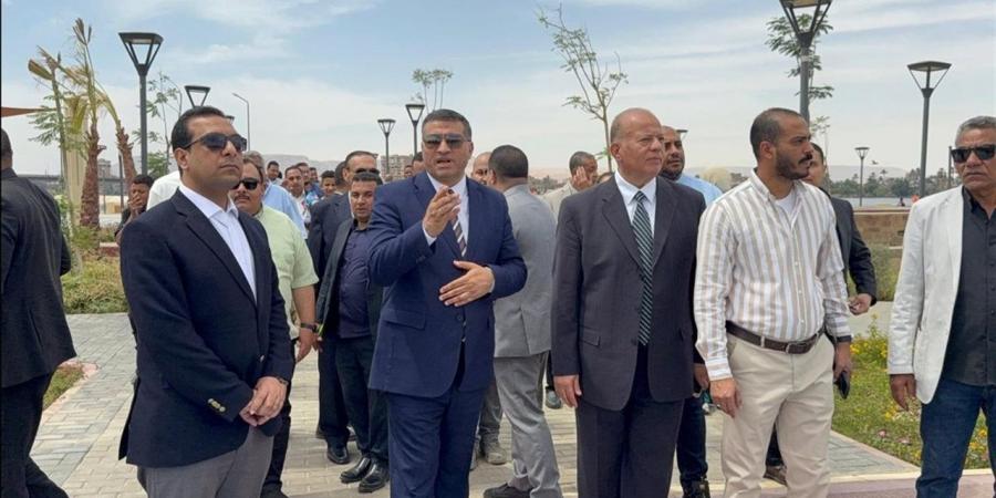 محافظ قنا يناقش مع النواب مطالب المواطنين وأبرز الملفات التنموية والخدمية