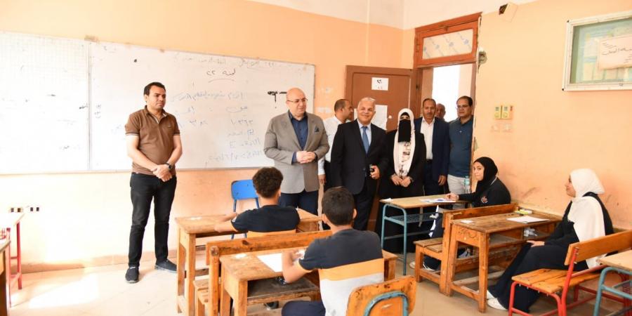 محافظ الفيوم يتابع امتحانات الشهادة الإعدادية ميدانيًا.. وتوجيهات بتوفير الأجواء المناسبة للطلاب