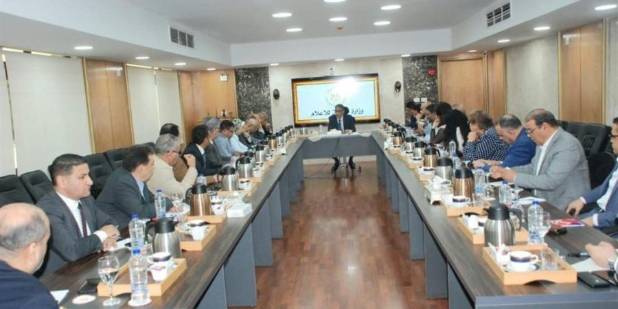 ​وزير الإعلام: الحكومة جادة في إصدار قانون "حرية تداول المعلومات"