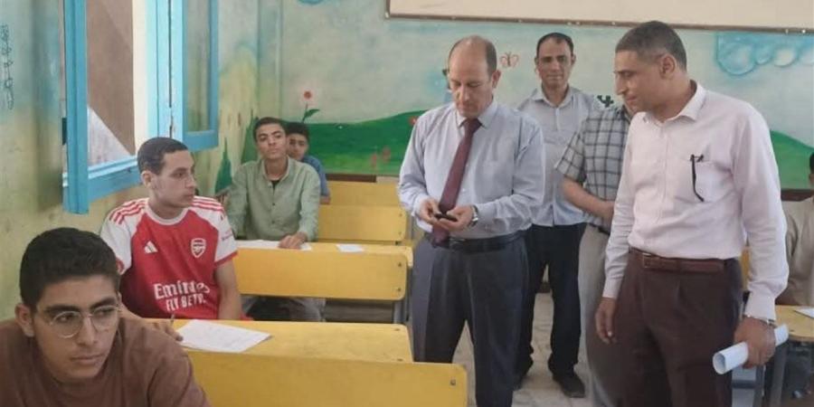 انتظام وانضباط باللجان.. وقيادات الغربية الأزهرية تواصل المتابعة الميدانية لامتحانات الشهادة الثانوية