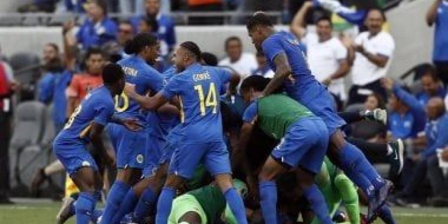 القروش وجيش التارتان والعائلة الزرقاء.. أغرب ألقاب منتخبات كأس العالم 2026