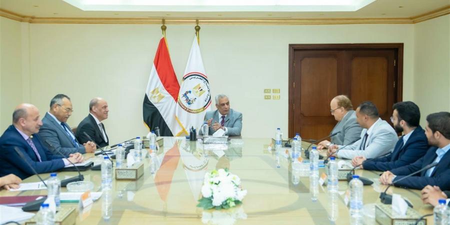 الإنتاج الحربي: حريصون على توظيف الذكاء الاصطناعي في دعم الصناعات الدفاعية والمدنية
