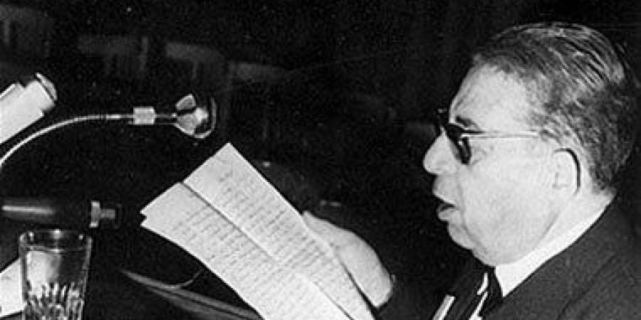 مفدي زكريا في ذكرى ميلاده.. ما علاقته بالموسيقار محمد فوزى؟