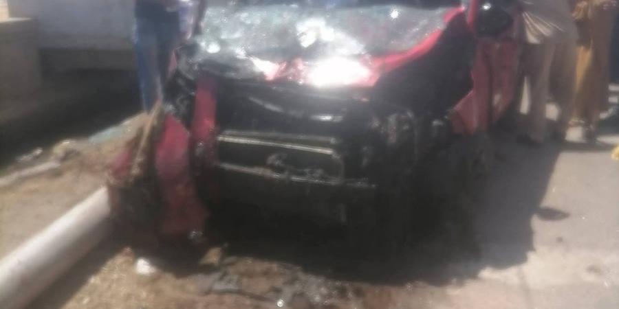 إصابة عروسين إثر انقلاب سيارتهم فى زفة بالغربية