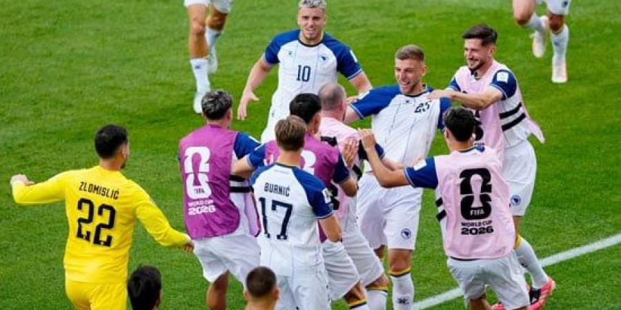 البوسنة والهرسك تتفوق على كندا 1 - 0 فى الشوط الأول.. فيديو وصور
