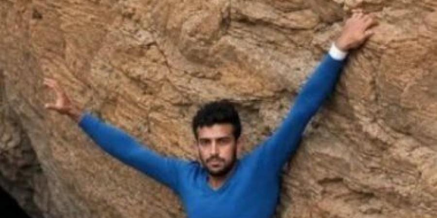 مصرع المغامر القعقاع بن عنتر إثر سقوطه فى فوهة بركان بمديرية دمت اليمنية.. فيديو