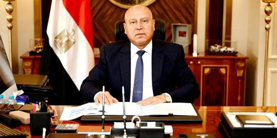 أيمن عباس يشكر الفريق كامل الوزير بسبب المونوريل: استغرقت 16دقيقة في الوصول