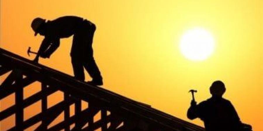 البحرين: بدء سريان قرار حظر العمل وقت الظهيرة اعتباراً من الإثنين