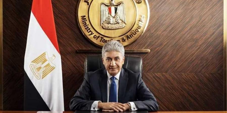 وزير السياحة: احترافية الأداء والحوار المستمر.. أبرز عوامل نجاح التشغيل خلال موسم الحج