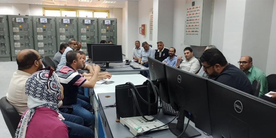 رئيس جهاز السادات يتابع التنسيقات النهائية لبدء تشغيل محطة المحولات بمنطقة الامتداد (صور)