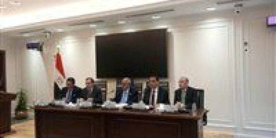 تشريعية النواب تناقش طلب إحاطة للنائب عوض أبو النجا بشأن تداعيات منشور الشهر العقاري الخاص بـ"وقف الأمير مصطفى عبد المنان"