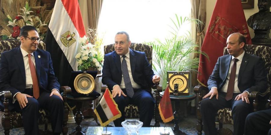 وزير التعليم العالي ورئيس جامعة القاهرة يفتتحان ويتفقدان مشروعات طبية بالقصر العيني