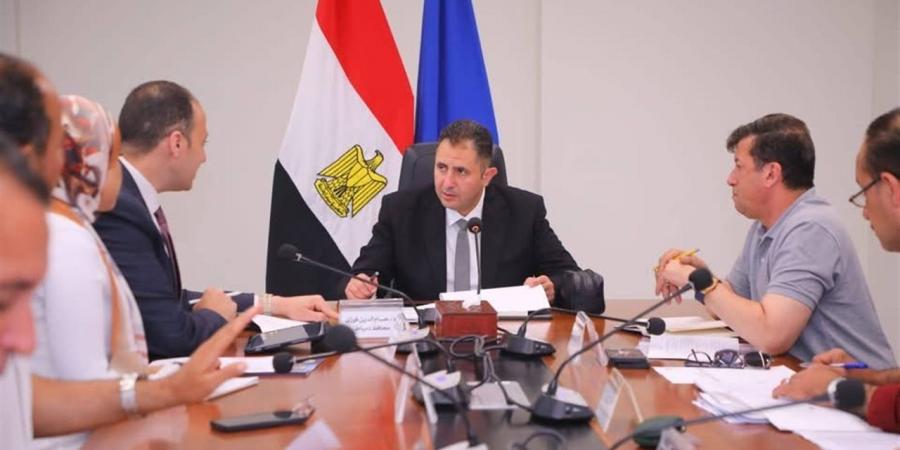 ملف تقنين أراضي الإصلاح الزراعي على طاولة محافظ دمياط