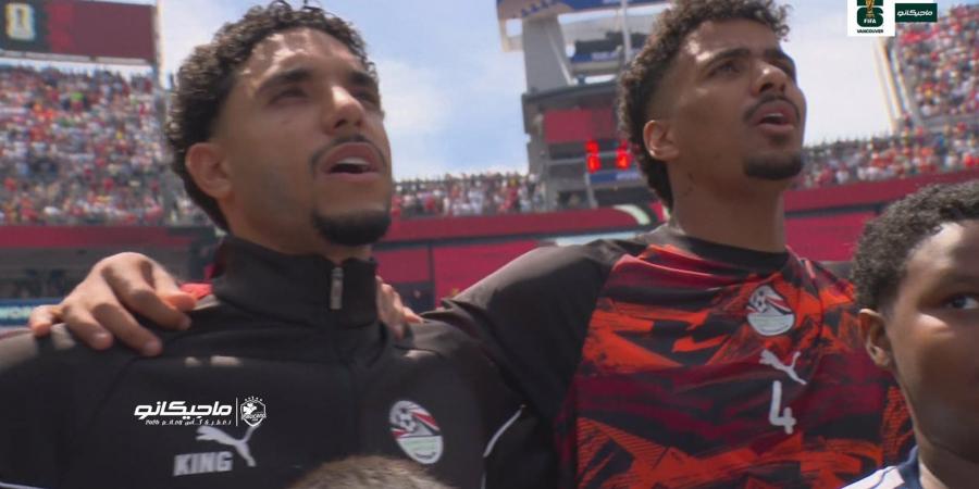 مصر وبلجيكا.. تأثر لاعبي منتخب مصر أثناء عزف النشيد الوطني قبل مواجهة بلجيكا في كأس العالم