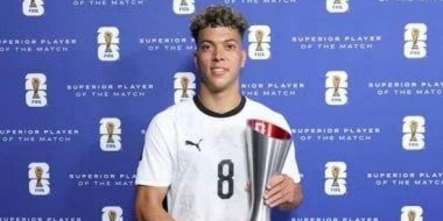 إمام عاشور ثانى لاعب مصري يحصد جائزة رجل المباراة فى كأس العالم