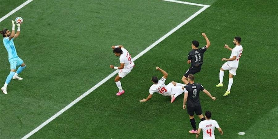 منافس مصر.. إيران تتعادل مع نيوزيلندا في الشوط الأول