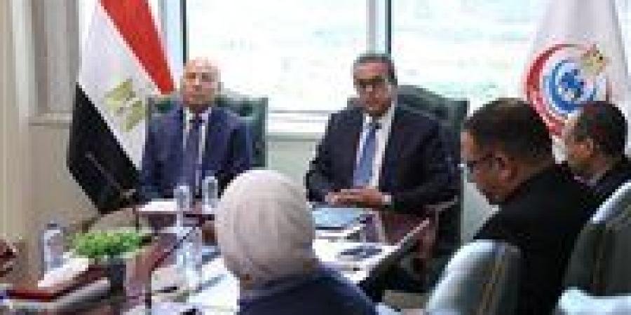 وزير الصحة ومحافظ القاهرة يبحثان تعزيز التعاون لتطوير الخدمات الطبية بالعاصمة