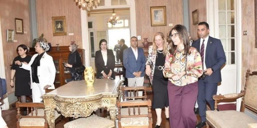 بعد تفقد وزيرة الثقافة.. ماذا تعرف عن متحف أحمد شوقى؟