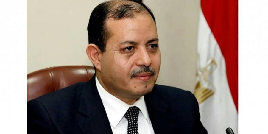 قبل ذكرى «وعد فيرمونت» بيومين.. الإخواني الهارب عصام تليمة يمنح البلشي شهادة رضا إخوانية في أزمة تكريم صلاح عبد المقصود