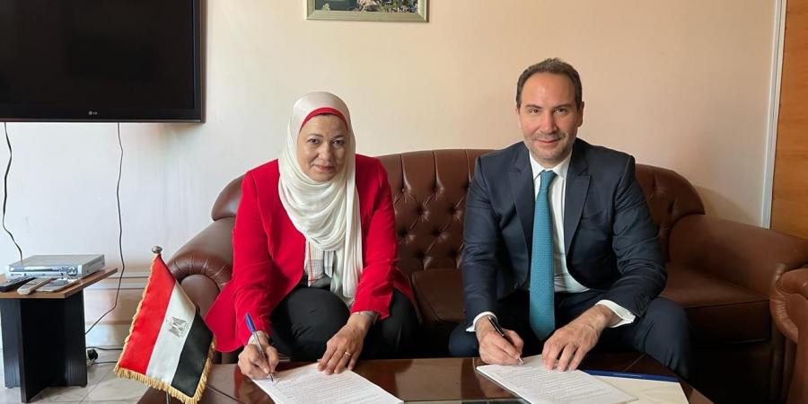 وزارة العمل تنجح في توفير وثيقة تأمين طبية واجتماعية حصرية للمصريين العاملين بلبنان