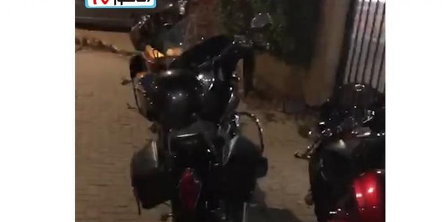 موتوسيكلات أحدث موديل تظهر في عزاء الفنان محمد مرزبان (فيديو)