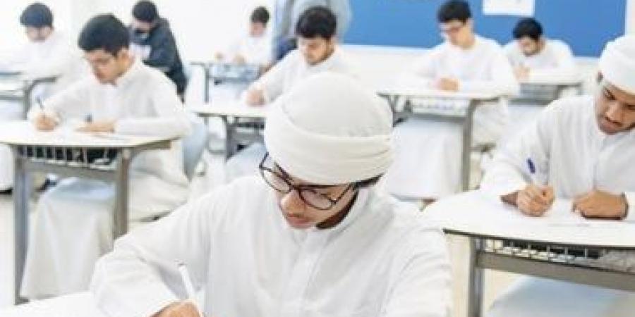 تنطلق 24 يونيو الجاري وحتى 3 يوليو.. تعرف على تفاصيل امتحانات نهاية العام فى الإمارات