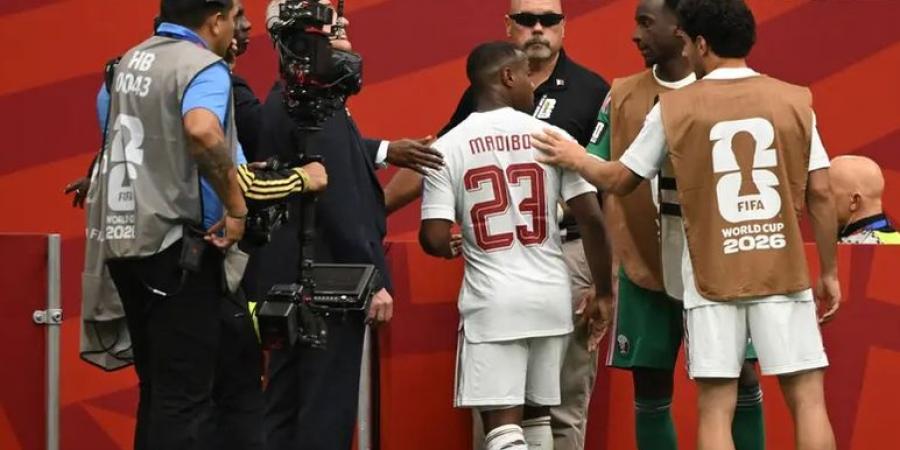عاصم ماديبو يكتب اسمه في سجل الطرد العربي بكأس العالم بعد مواجهة كندا