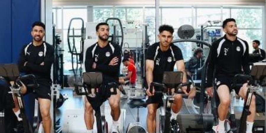 الأغانى الوطنية تُشعل حماس لاعبى منتخب مصر قبل مواجهة نيوزيلندا بالمونديال
