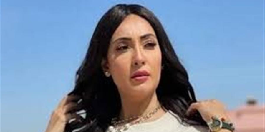 مها بهنسي: مصر لن تنام الليلة وفتح المونوريل مجانًا للجمهور لمتابعة مباراة المنتخب