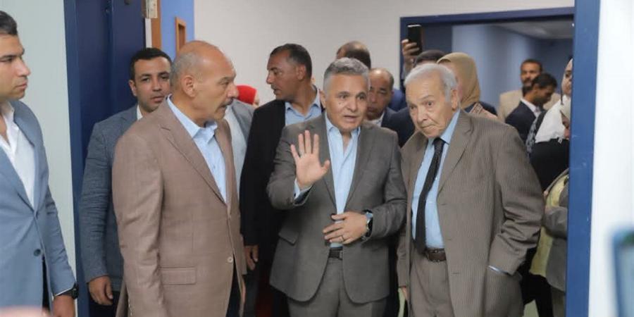 بحث إنشاء مدرسة تمريض جديدة لدعم المنظومة الصحية بمحافظة السويس
