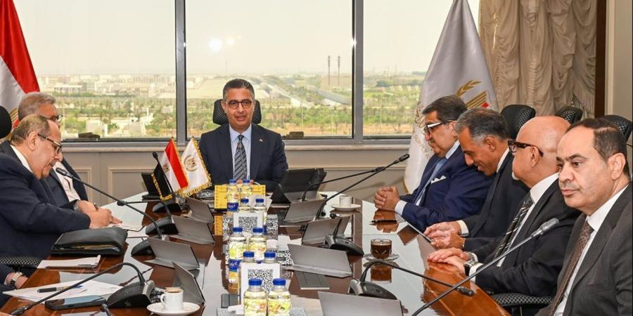 وزير التموين يبحث مع شركة "إي فاينانس" التعاون في تنفيذ مشروع "كاري أون"