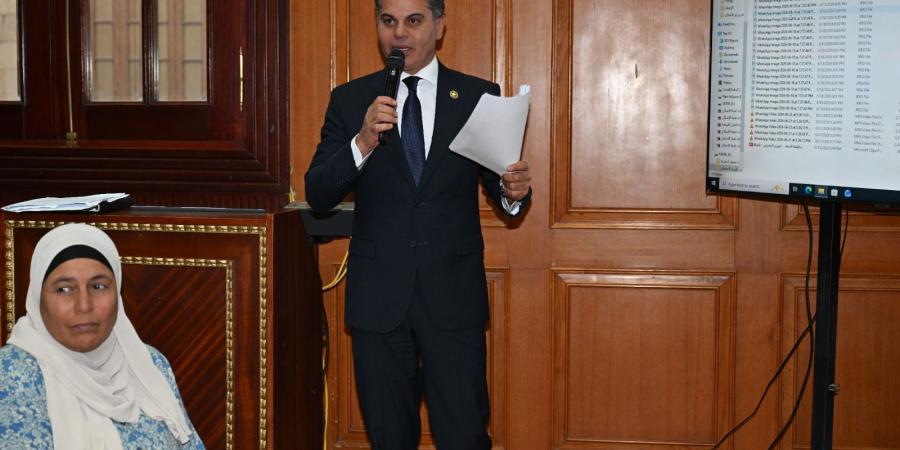 الحكومة تتعهد أمام مجلس الشيوخ بحل أزمات الصرف الصحي بقرى ميت حبيش البحرية بالغربية.. ومجدي البري يؤكد: نتابع التنفيذ ميدانيًّا في أقرب وقت