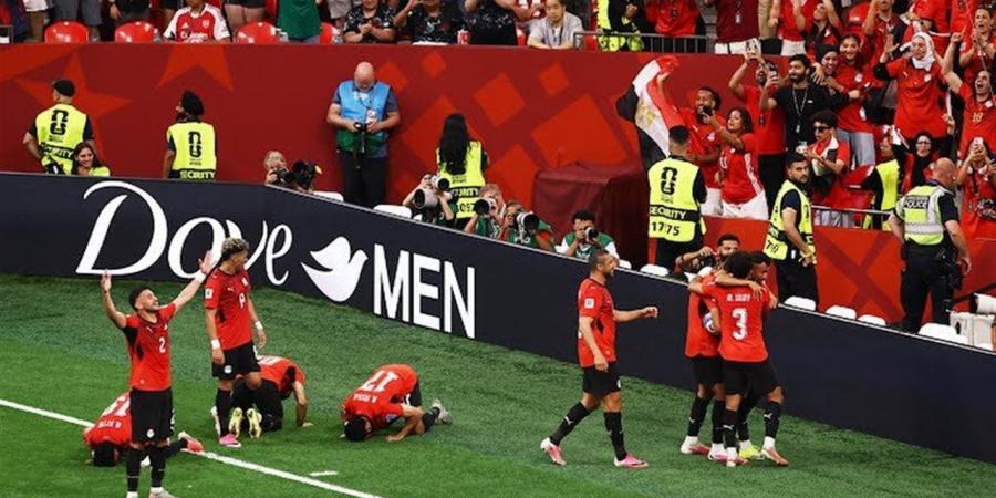 منتخب مصر يهزم نيوزيلندا بثلاثية ويحقق فوزه الأول بكأس العالم