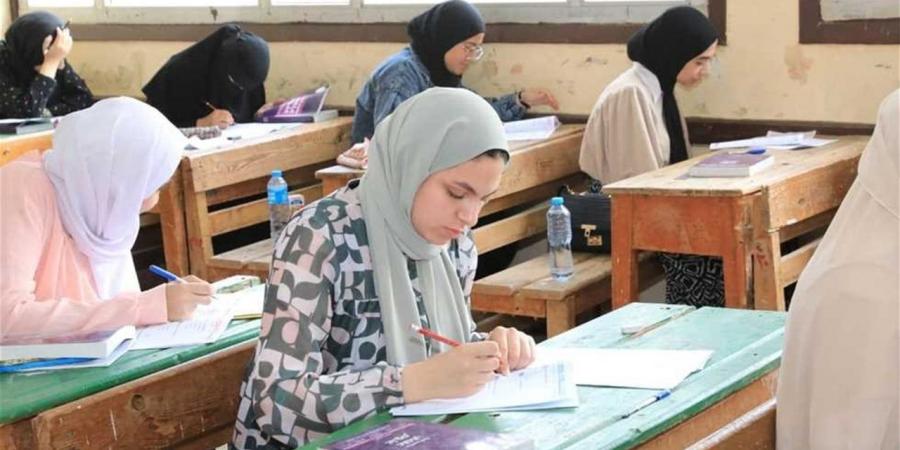 مراجعة امتحان الفرنساوي تالتة ثانوي 2025/2026 pdf