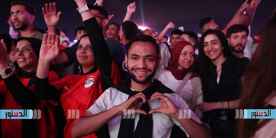 شجع واكسب.. مسابقات ترفيهية للجمهور بـ"الفان زون" قبل انطلاق مباراة مصر ونيوزيلندا (فيديو)