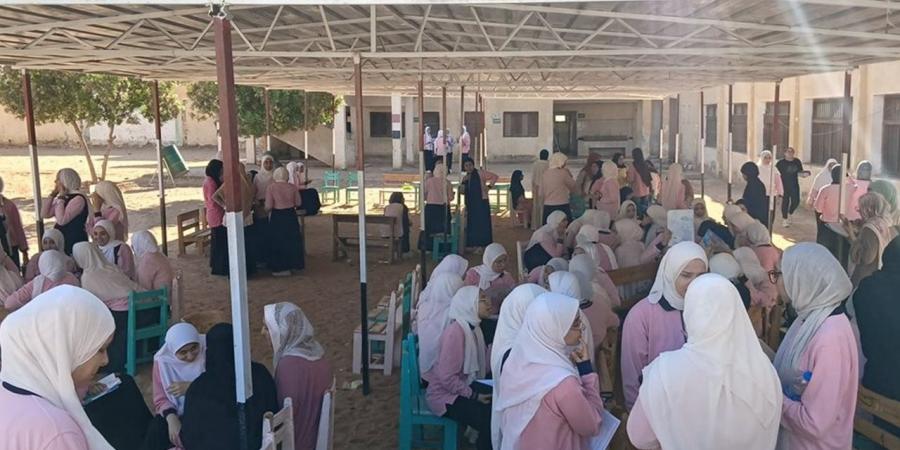 انطلاق امتحان اللغة الأجنبية الثانية لطلاب الثانوية العامة بالوادي الجديد وسط إجراءات مشددة