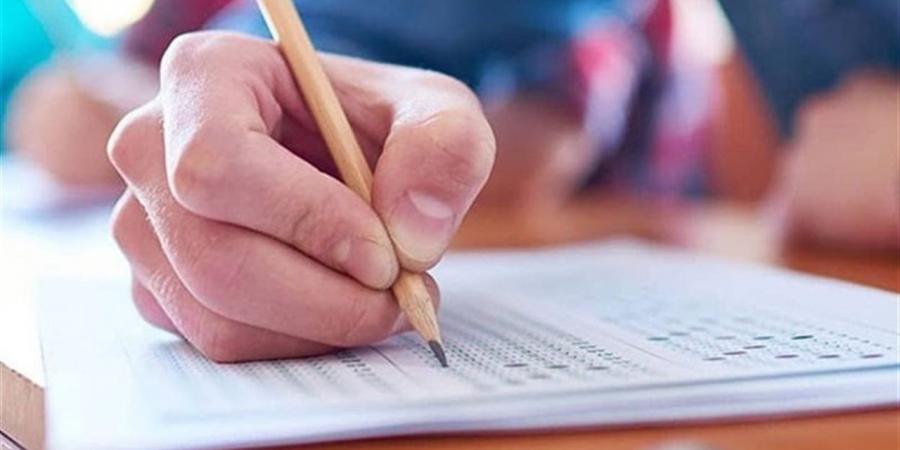 اليوم.. طلاب الثانوية العامة يؤدون امتحان اللغة الأجنبية الثانية والاقتصاد والإحصاء